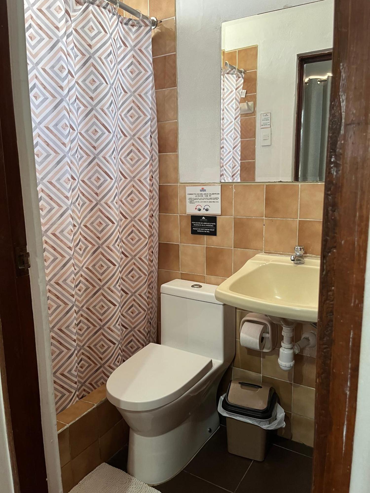 Los Esteros Hostal Уанчако Экстерьер фото