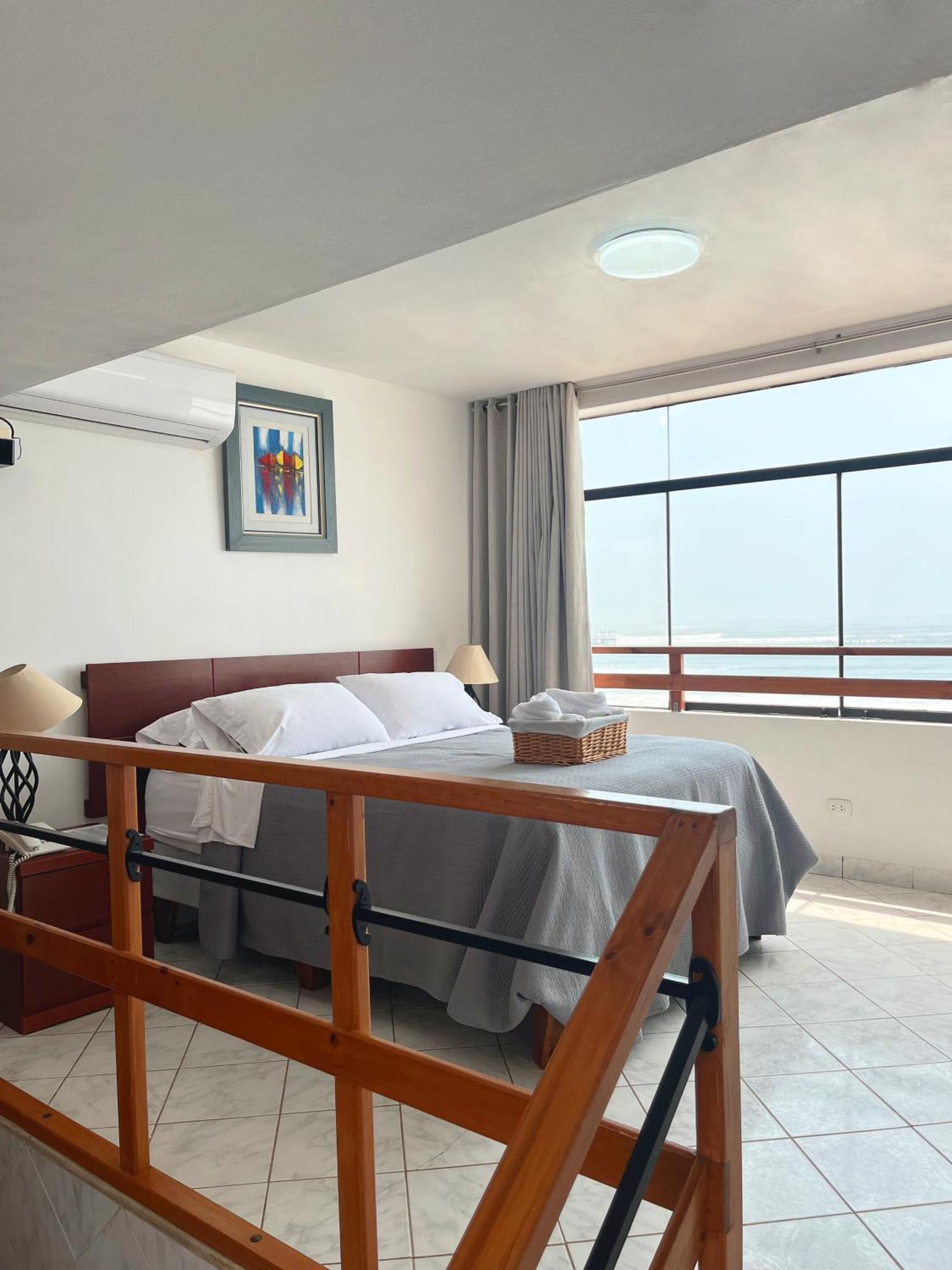 Los Esteros Hostal Уанчако Экстерьер фото